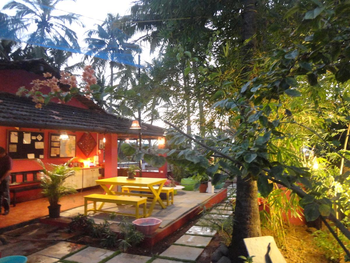 The Yuppi Hippi Female Hostel Anjuna Esterno foto