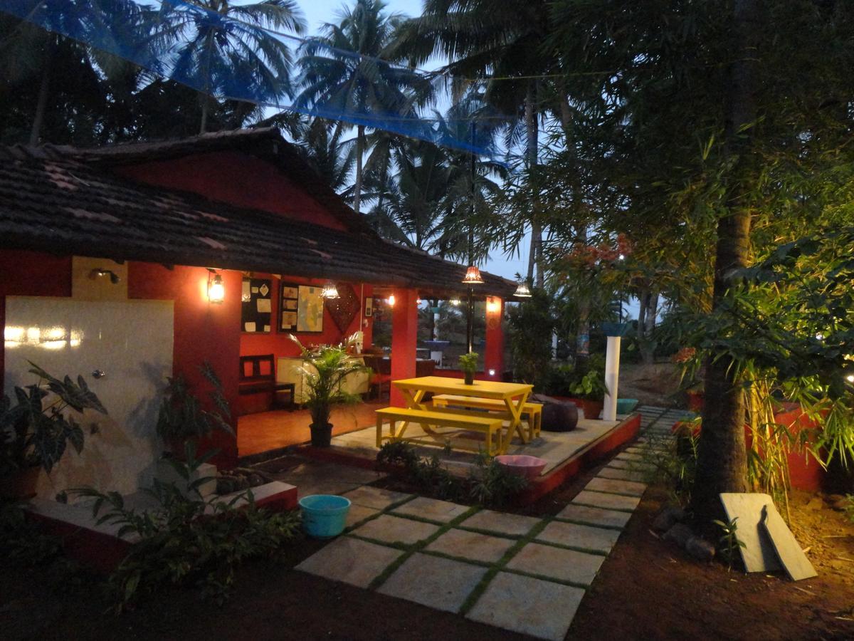 The Yuppi Hippi Female Hostel Anjuna Esterno foto