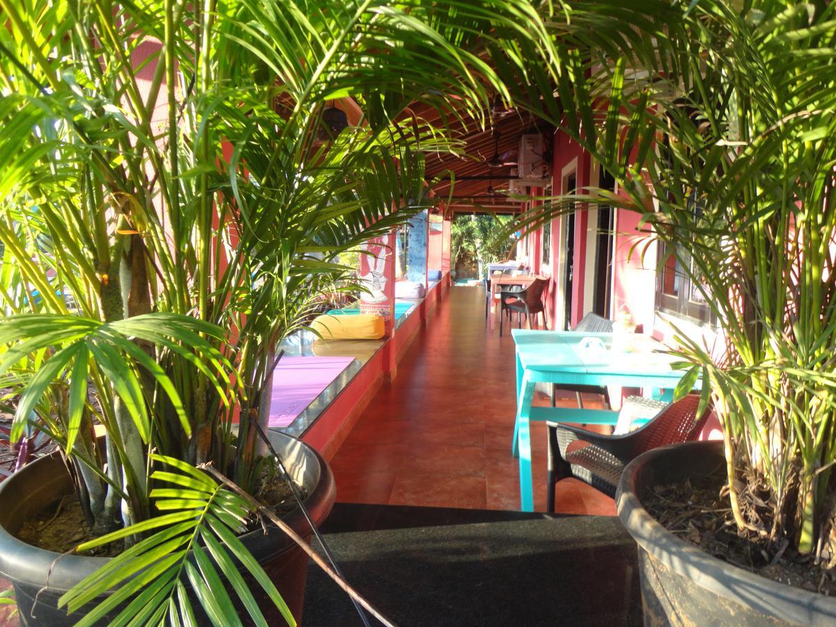 The Yuppi Hippi Female Hostel Anjuna Esterno foto