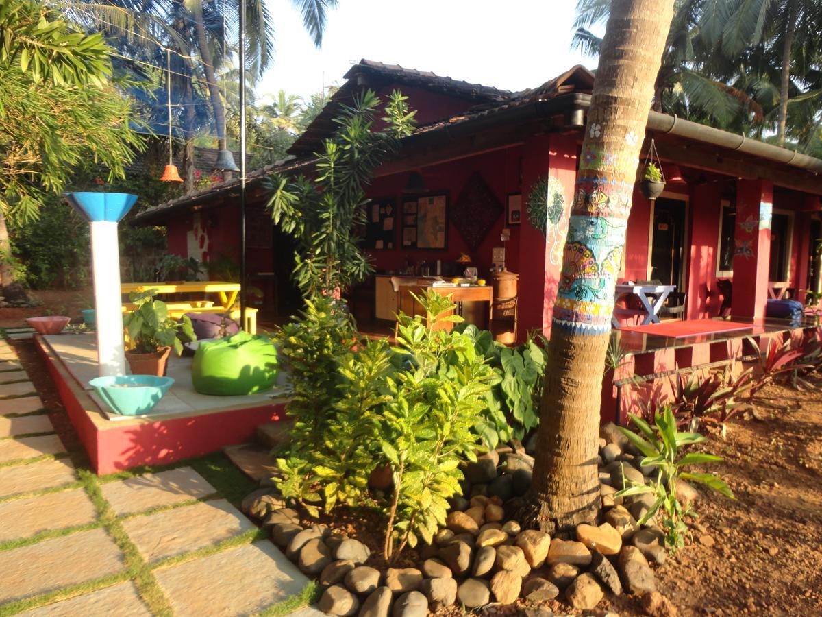 The Yuppi Hippi Female Hostel Anjuna Esterno foto